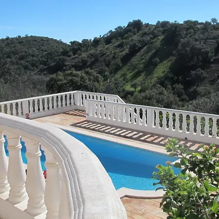 Casa Da Tranquilidade With Private Pool In Tranquil Setting *