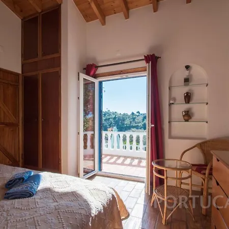 Casa Da Tranquilidade With Private Pool In Tranquil Setting Villa